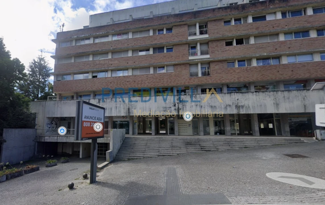 Apartamento T0 para Venda em Castêlo da Maia Foto 8