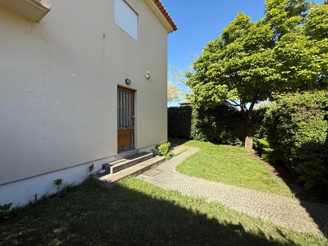 Moradia T3 para Venda em Lordelo do Ouro e Massarelos Foto 3