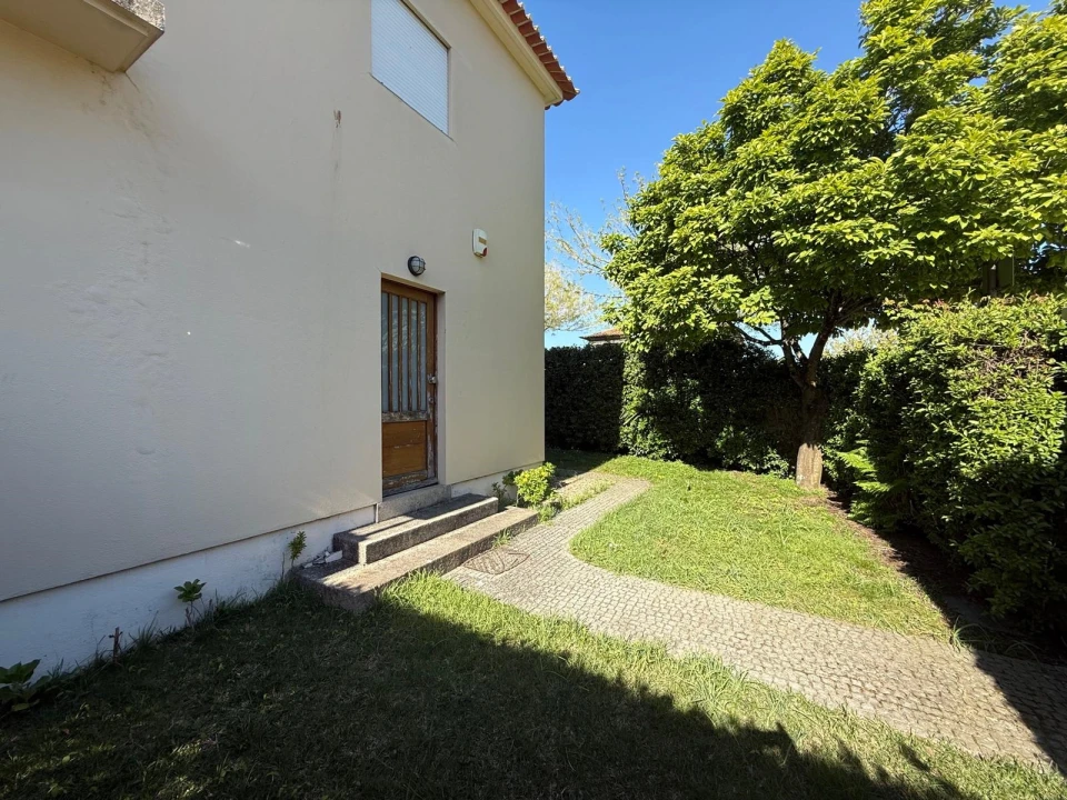 Moradia T3 para Venda em Lordelo do Ouro e Massarelos Foto 3