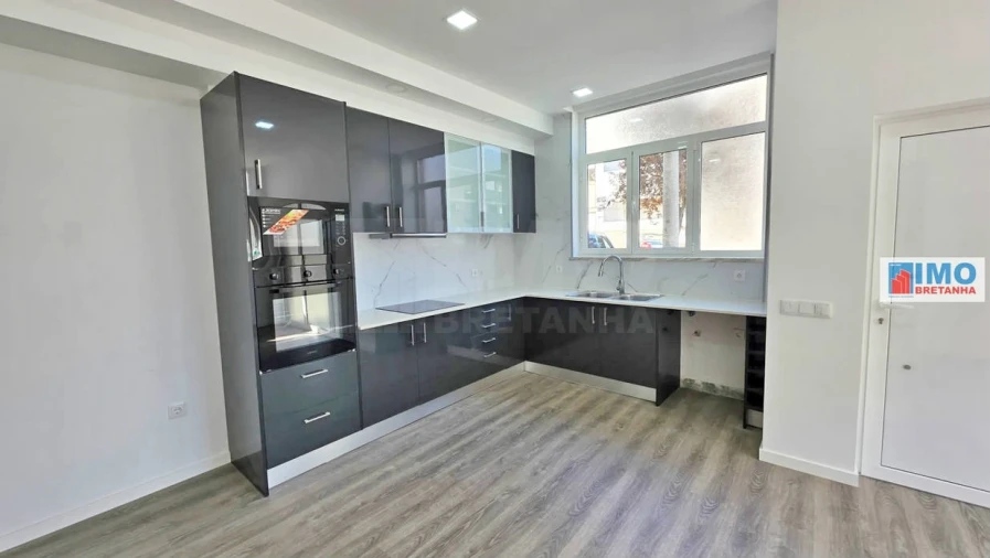 Apartamento T1 para Venda em Castelo Branco Foto 3