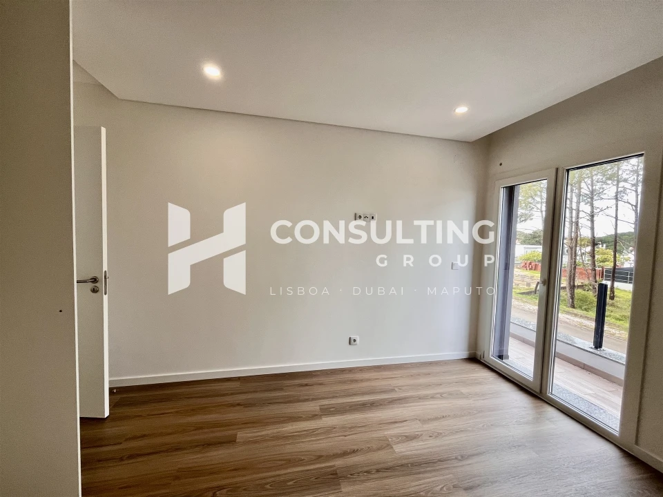 Moradia T3 para Venda em Sesimbra (Castelo) Foto 7