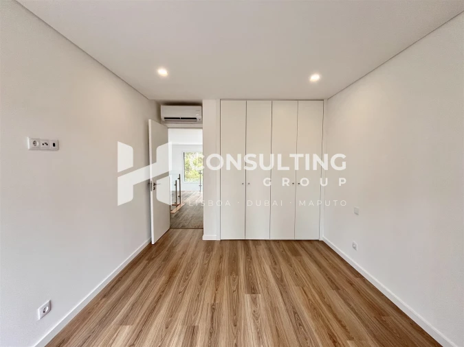 Moradia T3 para Venda em Sesimbra (Castelo) Foto 4