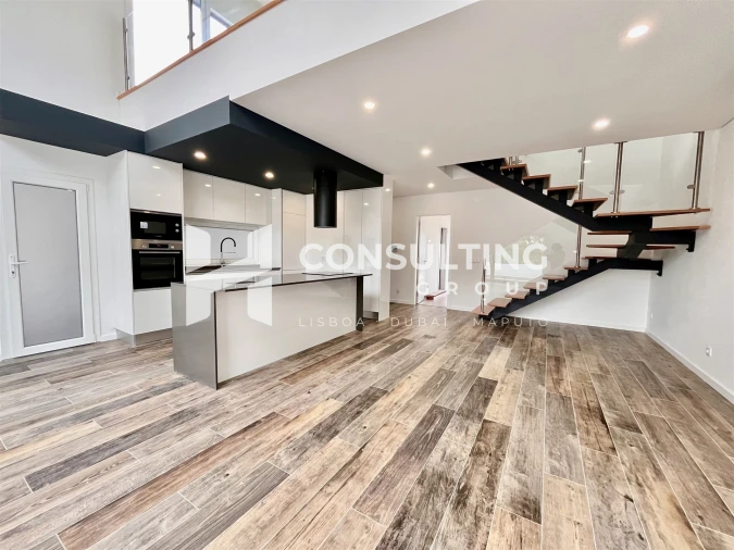 Moradia T3 para Venda em Sesimbra (Castelo)