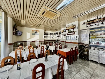 Loja para Trespasse em Mina de Água