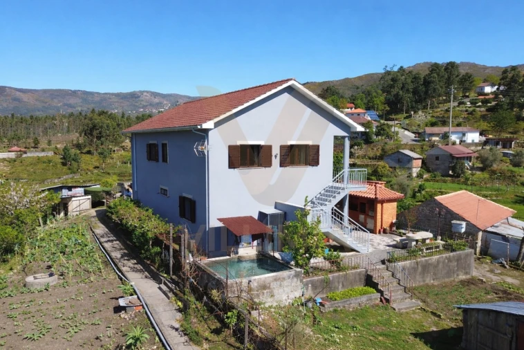 Moradia T3 para Venda em Vilela, São Cosme e São Damião e Sá Foto 3