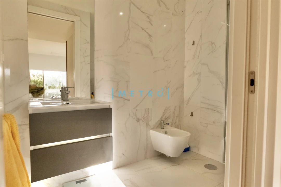 Apartamento T2 para Venda em Canidelo Foto 17