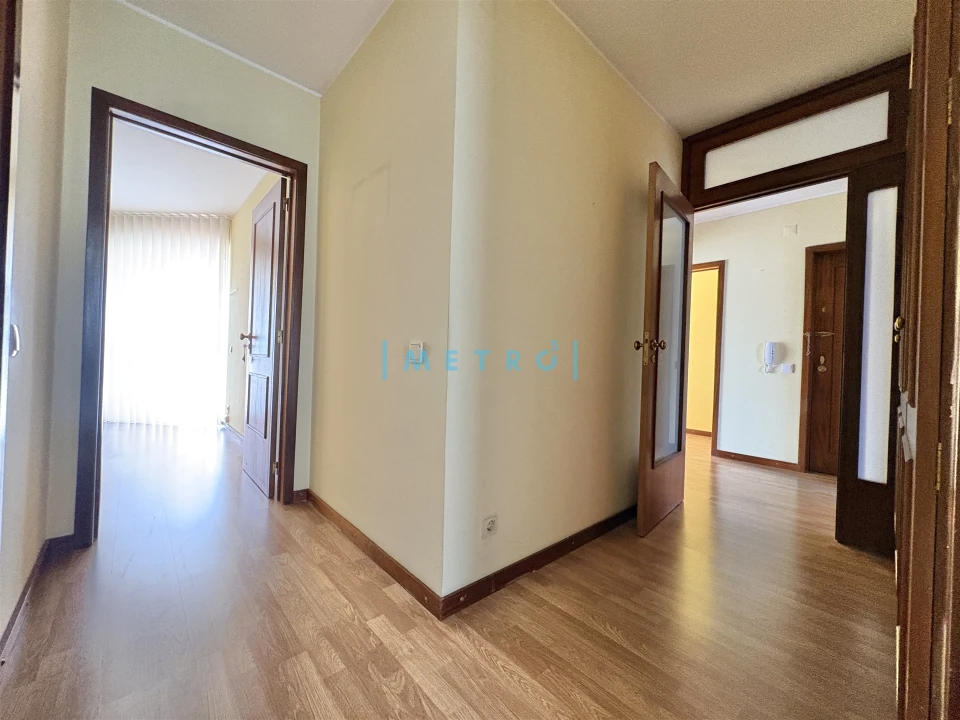 Apartamento T3 para Venda em Custóias, Leça do Balio e Guifões Foto 7