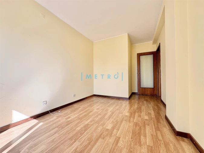 Apartamento T3 para Venda em Custóias, Leça do Balio e Guifões Foto 12