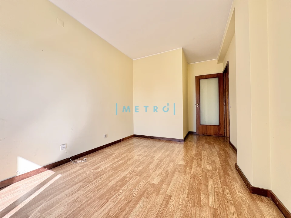 Apartamento T3 para Venda em Custóias, Leça do Balio e Guifões Foto 12