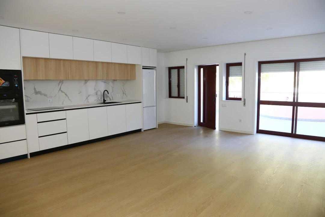 Apartamento T3 para Venda em Lustosa e Barrosas (Santo Estêvão) Foto 4