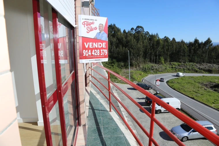 Apartamento T3 para Venda em Lustosa e Barrosas (Santo Estêvão) Foto 15
