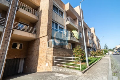 Apartamento T2 para Arrendamento em Ramalde