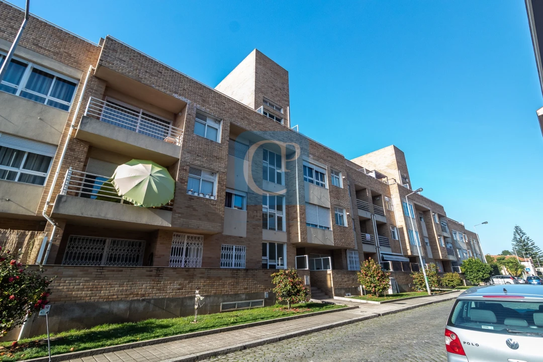 Apartamento T2 para Arrendamento em Ramalde Foto 29