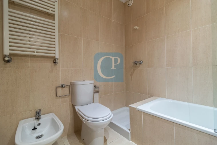 Apartamento T2 para Arrendamento em Ramalde Foto 20