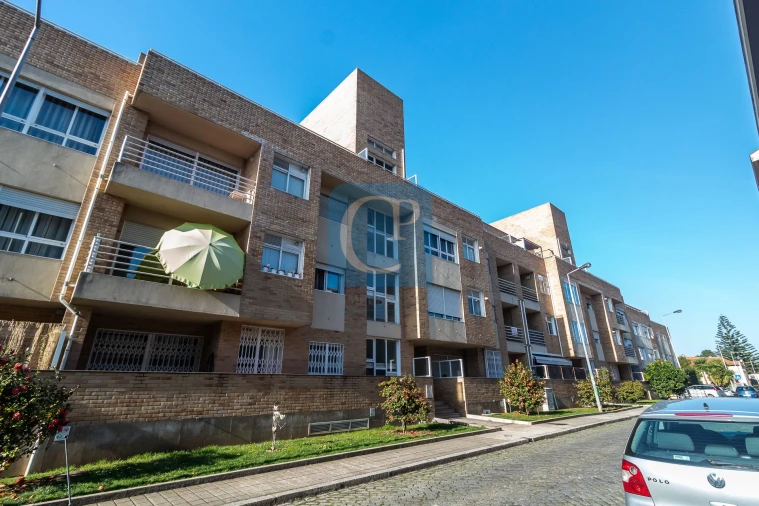 Apartamento T2 para Arrendamento em Ramalde Foto 29