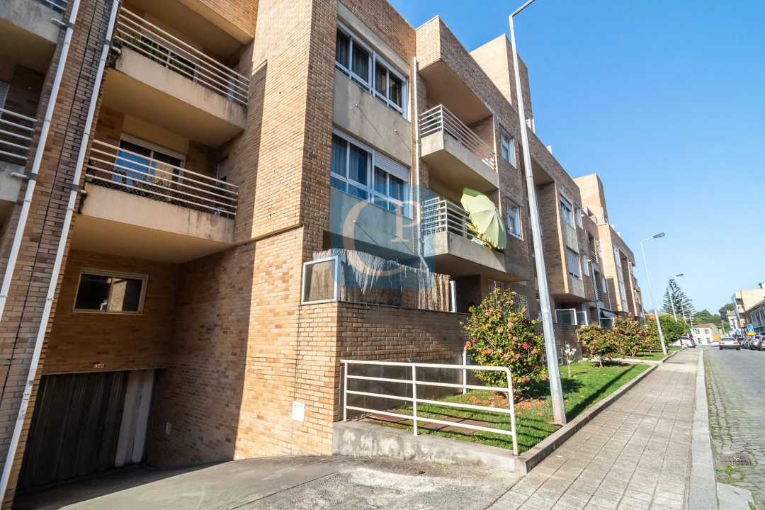 Apartamento T2 para Arrendamento em Ramalde Foto 28