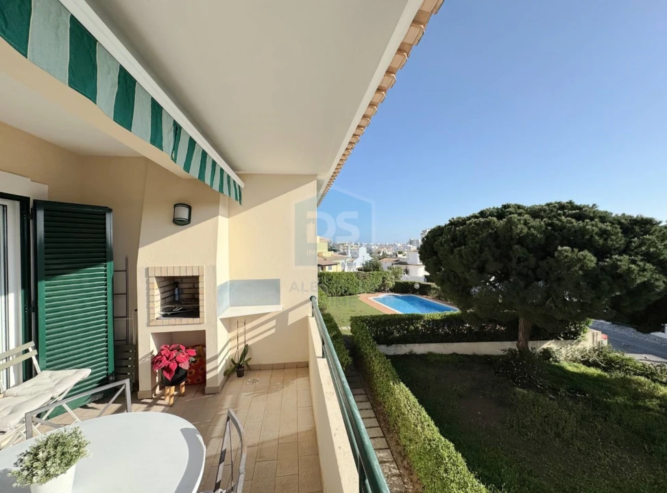 Apartamento T2 para Venda em Quarteira Foto 14