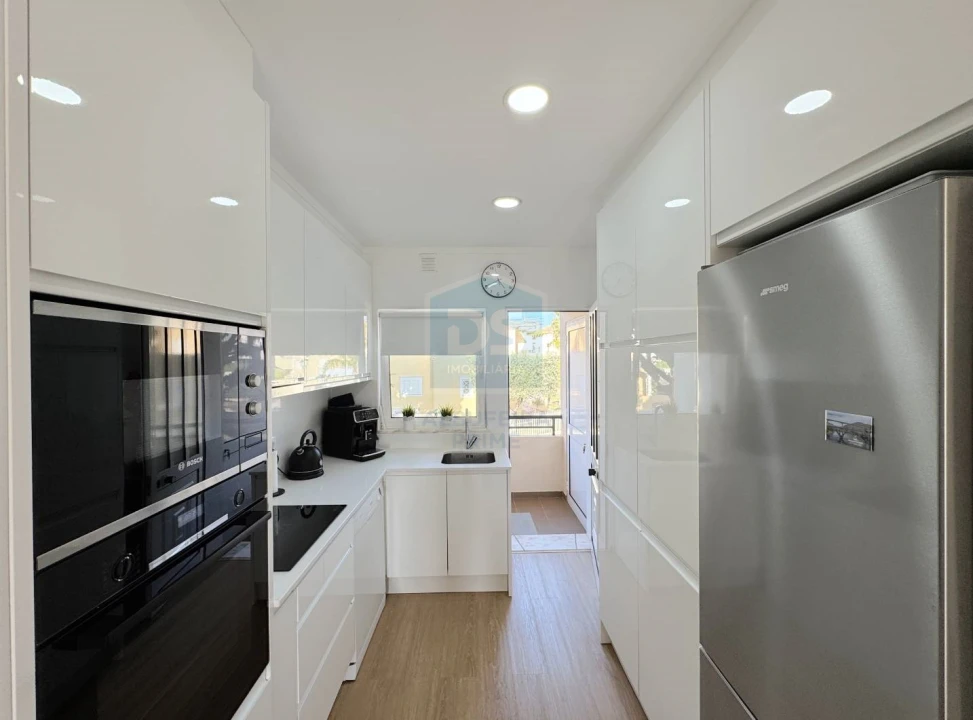 Apartamento T2 para Venda em Quarteira Foto 21