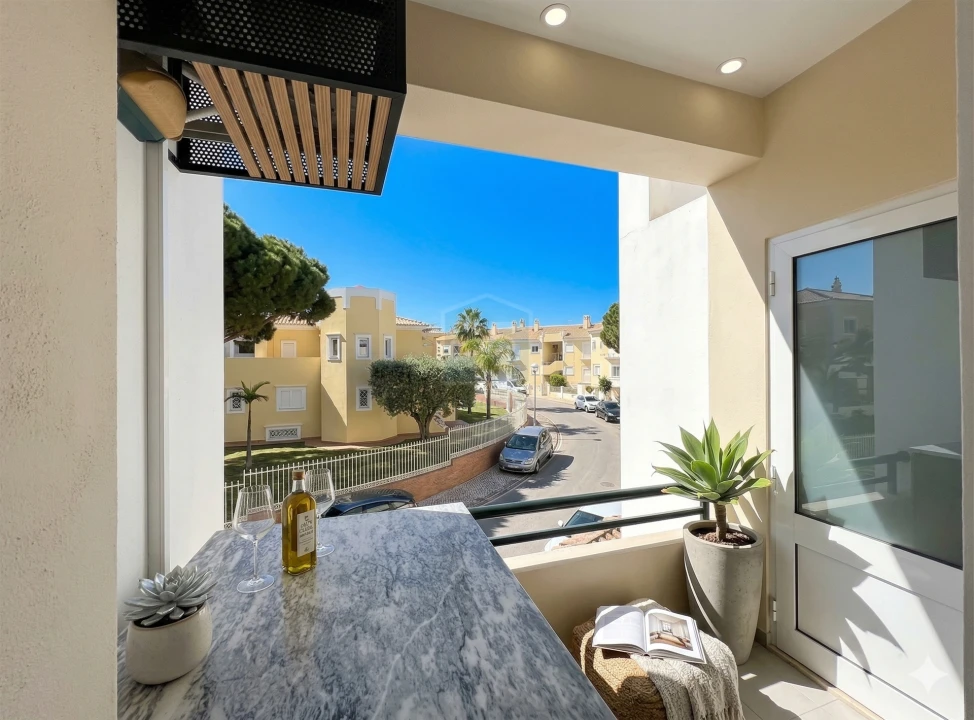 Apartamento T2 para Venda em Quarteira Foto 18