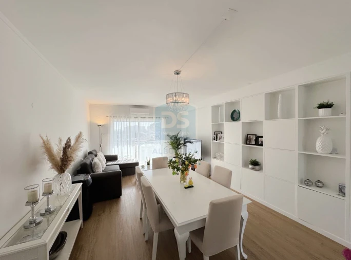 Apartamento T2 para Venda em Quarteira Foto 8