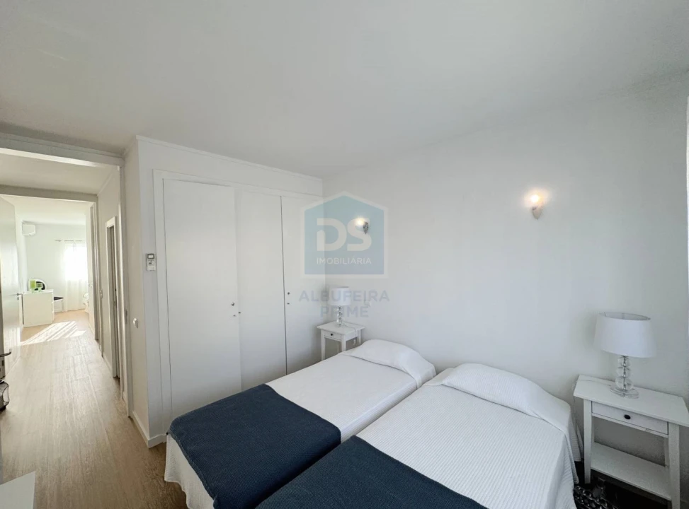 Apartamento T2 para Venda em Quarteira Foto 28