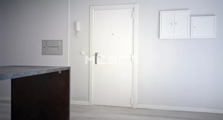 Apartamento T2 para Venda em Benfica Foto 5