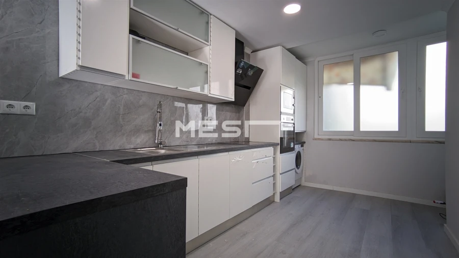 Apartamento T2 para Venda em Benfica