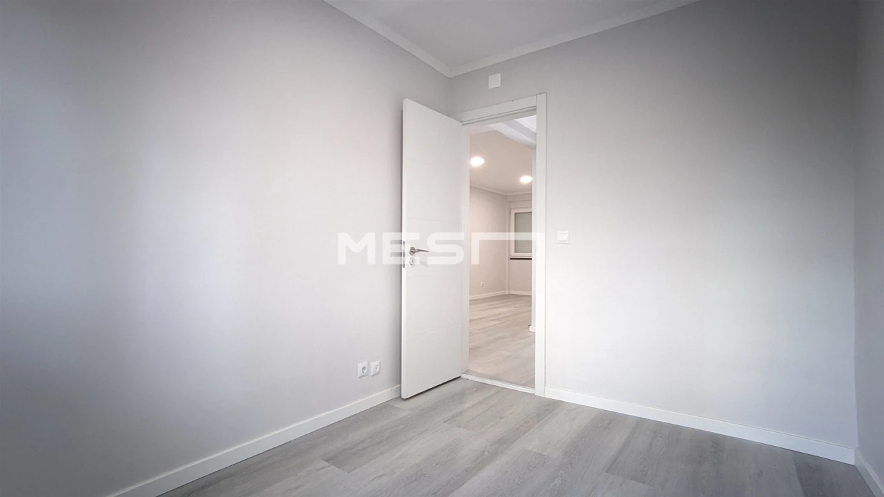 Apartamento T2 para Venda em Benfica Foto 13