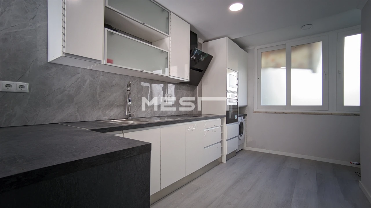 Apartamento T2 para Venda em Benfica Foto 1