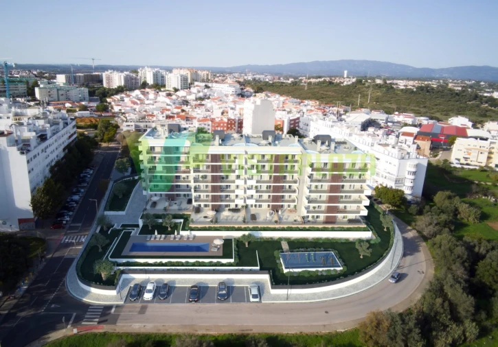 Apartamento T3 para Venda em Portimão Foto 3