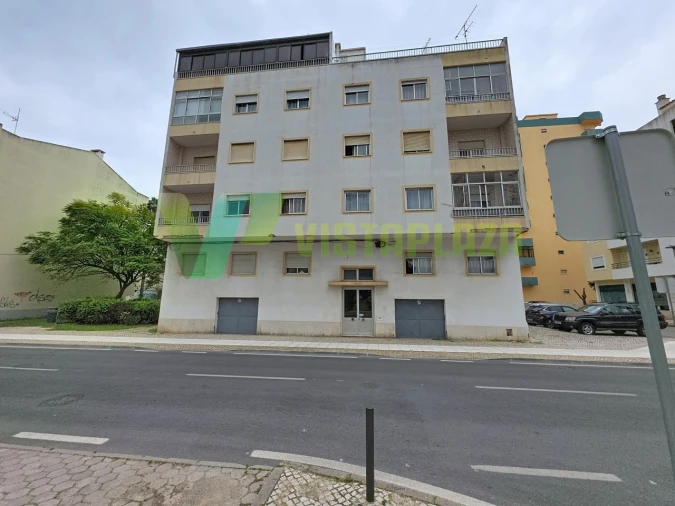 Apartamento T1 para Venda em Portimão Foto 18