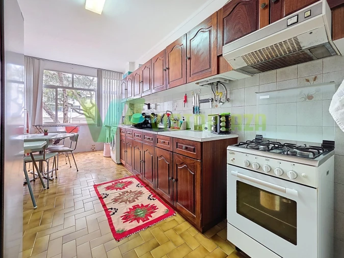 Apartamento T1 para Venda em Portimão Foto 1