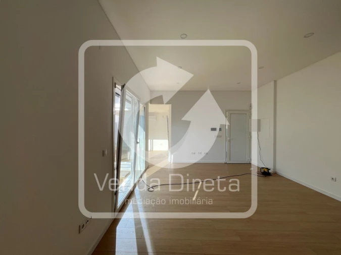 Moradia T4 para Venda em Fernao Ferro Foto 4