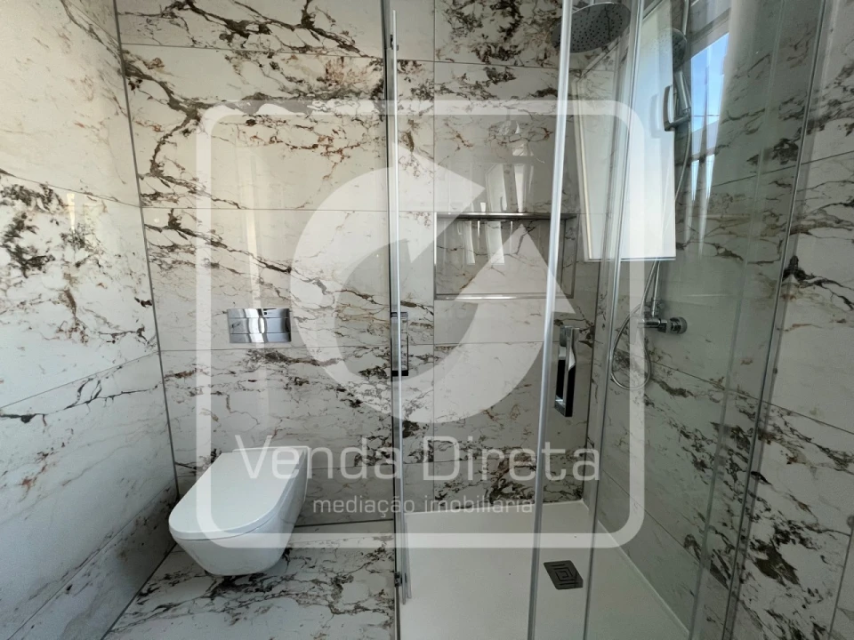 Moradia T4 para Venda em Fernao Ferro Foto 13