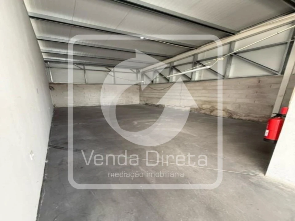 Armazém para Venda em Vila Franca das Naves e Feital Foto 8