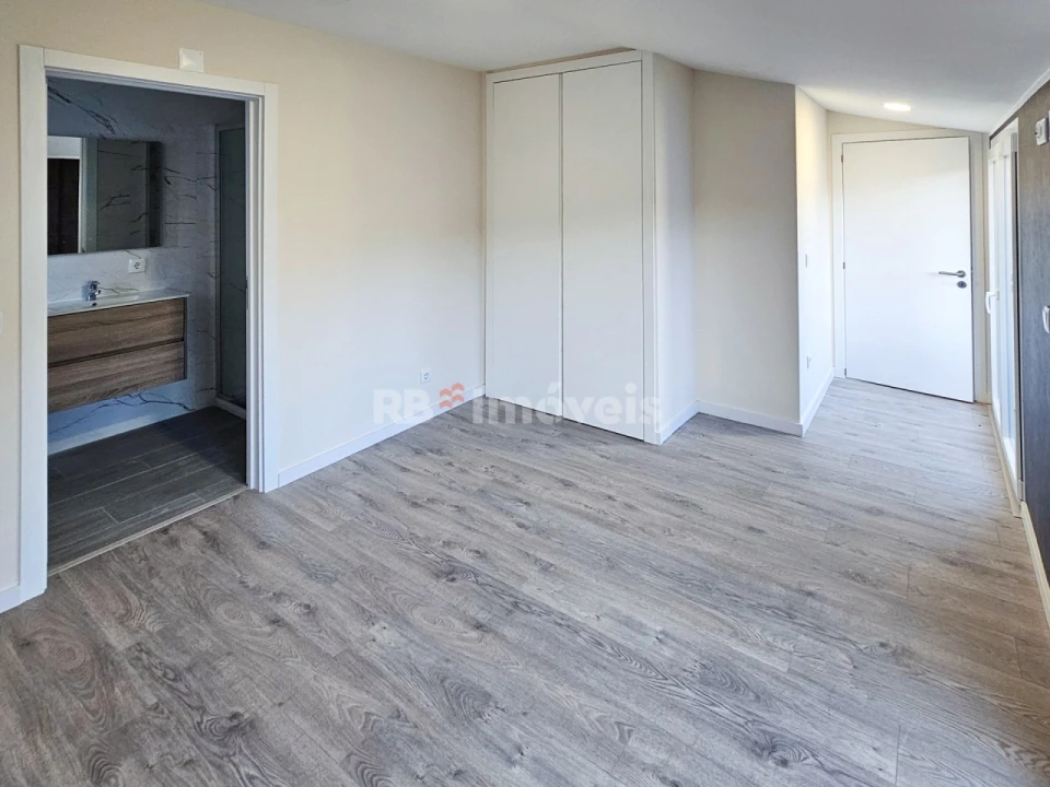 Apartamento T4 para Venda em Fatima Foto 14