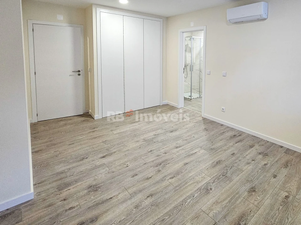 Apartamento T4 para Venda em Fatima Foto 18
