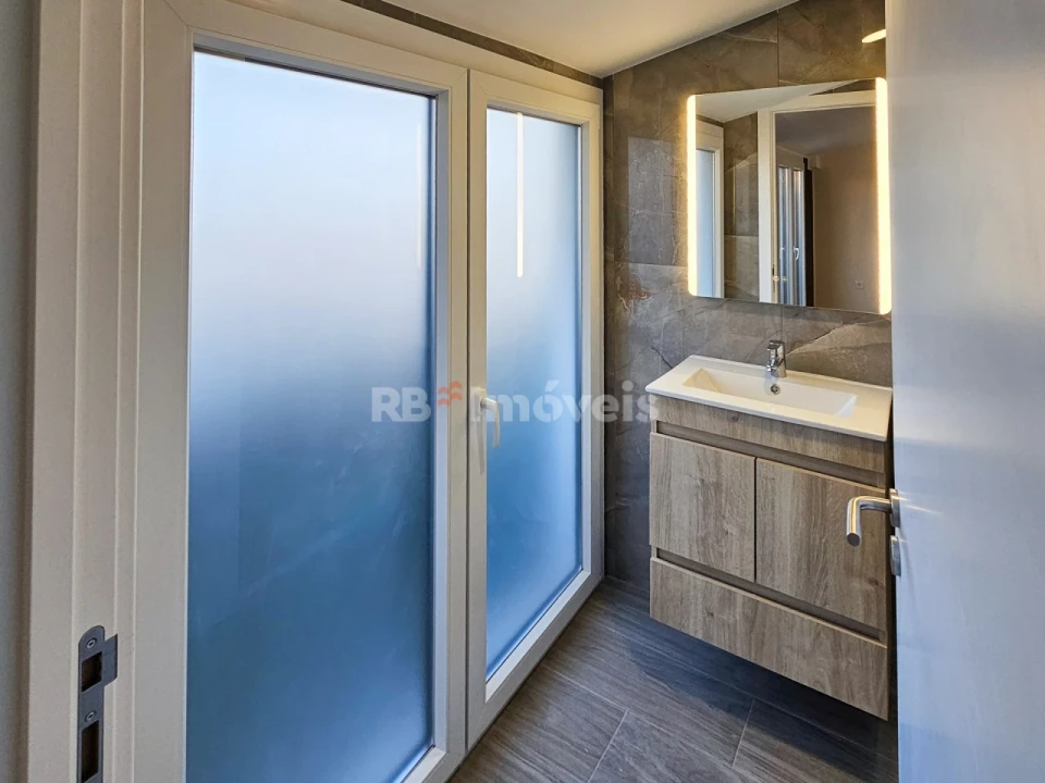 Apartamento T4 para Venda em Fatima Foto 22