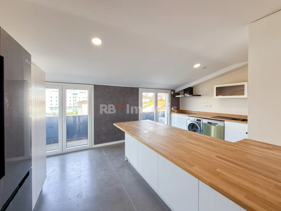 Apartamento T4 para Venda em Fatima Foto 5