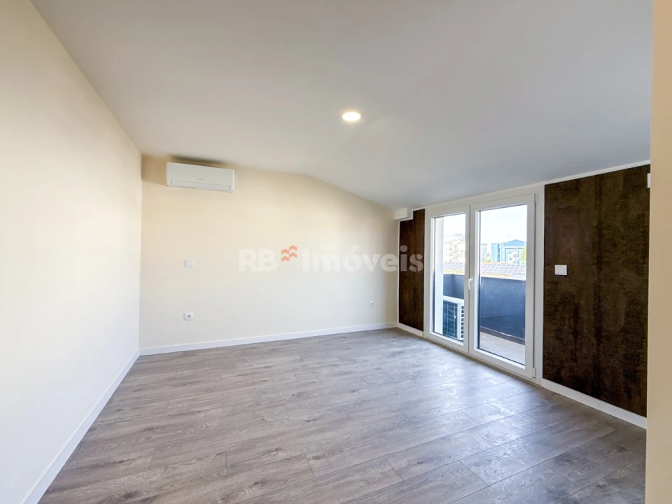 Apartamento T4 para Venda em Fatima Foto 22