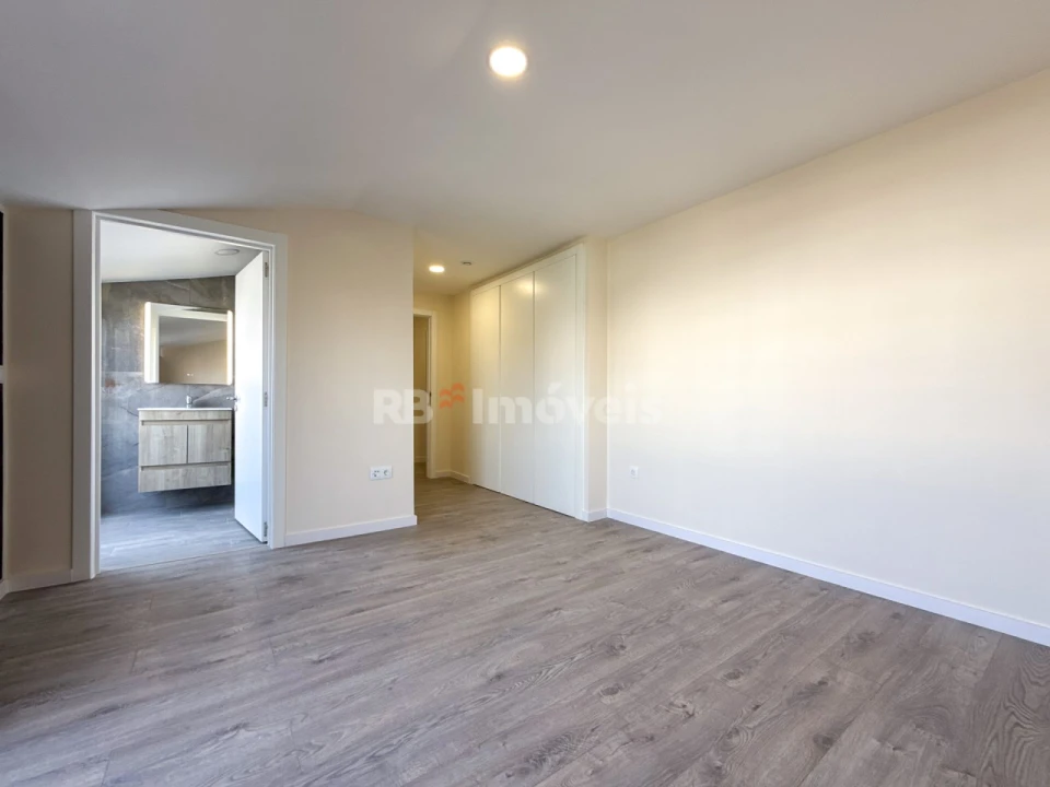 Apartamento T4 para Venda em Fatima Foto 21