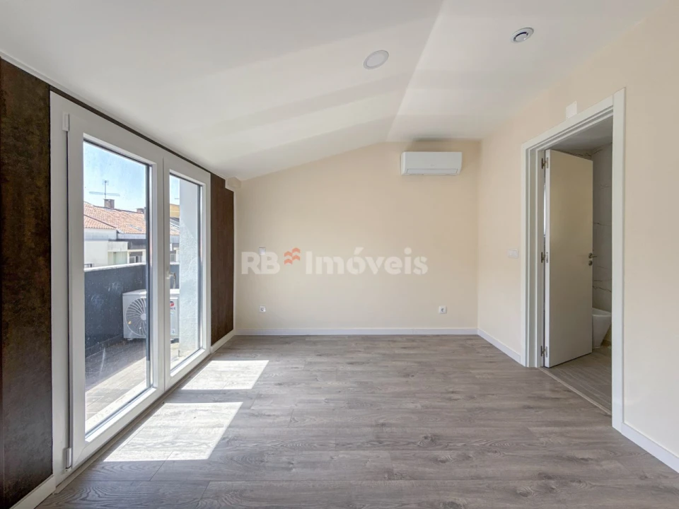 Apartamento T4 para Venda em Fatima Foto 28