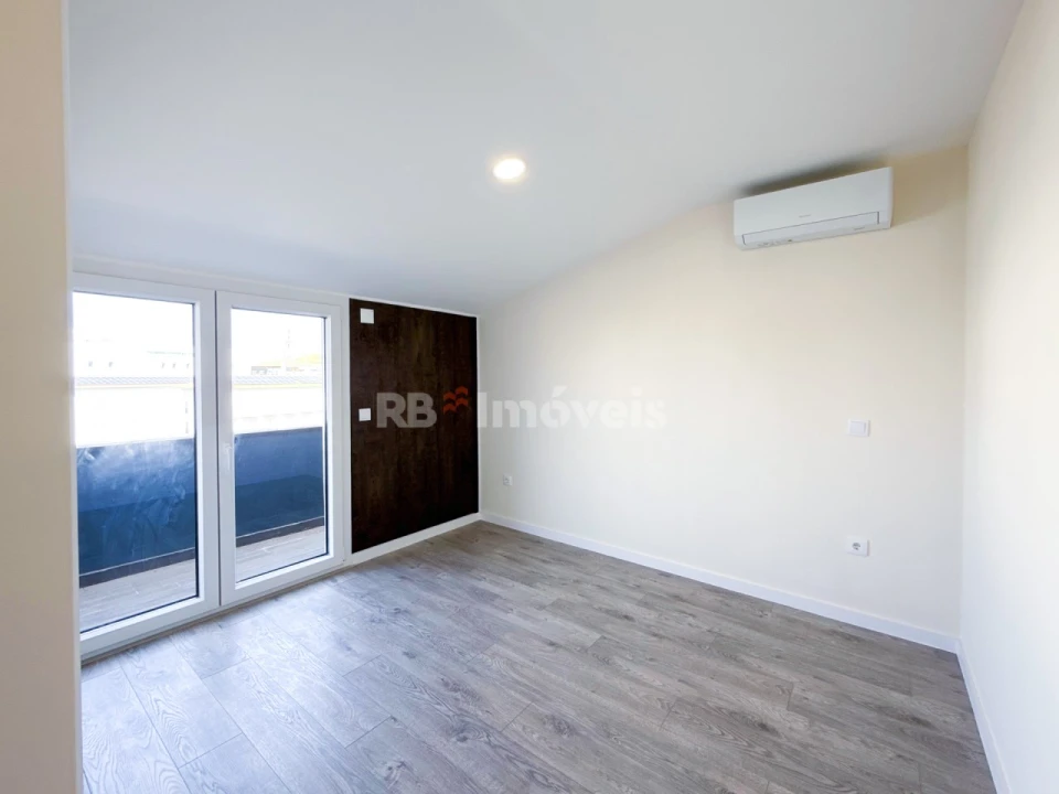 Apartamento T4 para Venda em Fatima Foto 36