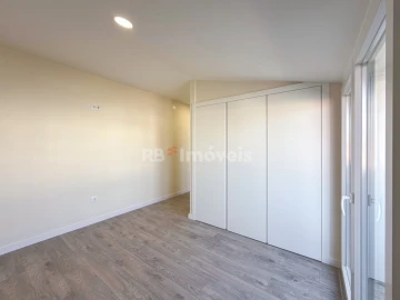 Apartamento T4 para Venda em Fatima