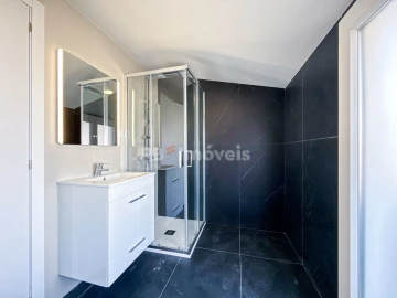 Apartamento T4 para Venda em Fatima