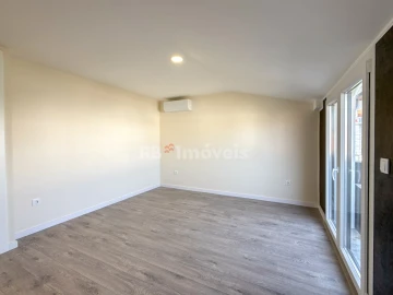 Apartamento T4 para Venda em Fatima