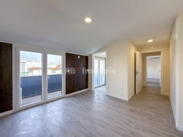 Apartamento T4 para Venda em Fatima