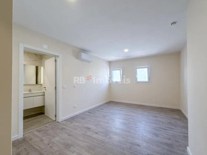 Apartamento T4 para Venda em Fatima Foto 12