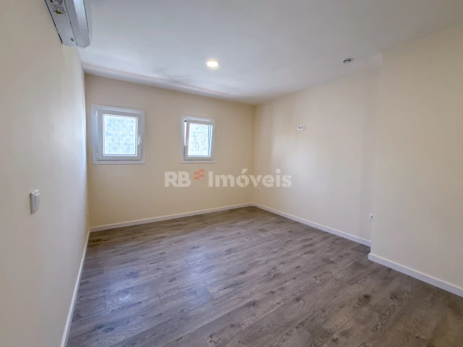 Apartamento T4 para Venda em Fatima Foto 13