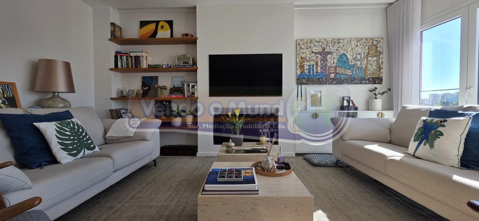 Apartamento T3 para Venda em Póvoa de Santa Iria e Forte da Casa Foto 6